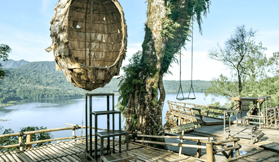 Anjungan Wanagiri di Danau Buyan: Tempat Terbaik untuk Menyaksikan Panorama Alam Bali
