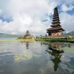 Danau Beratan Bedugul Bali: Destinasi Wisata Alam Terpopuler