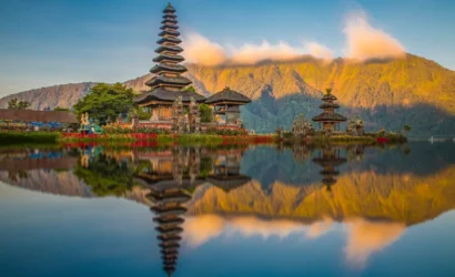 Keindahan Danau Beratan Bedugul Bali di Setiap Musim